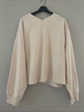 aerie Cream V-Neck Oversized Women's Sweater